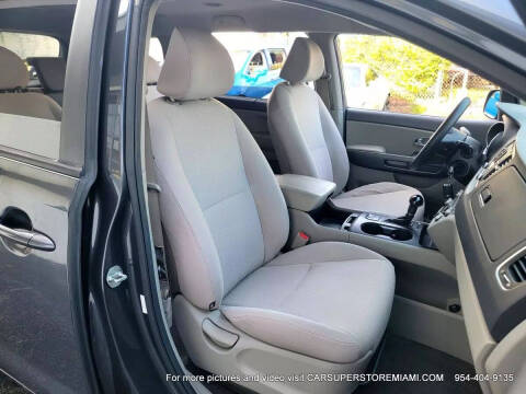 2016 Kia Sedona LX