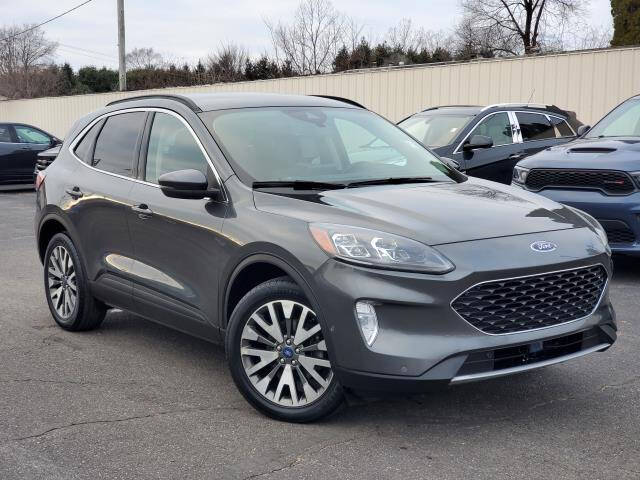 2020 Ford Escape Hybrid for sale at Miller Auto Sales in Saint Louis MI