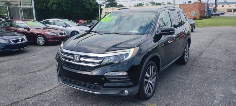 Used 2016 Honda Pilot Touring with VIN 5FNYF6H98GB003067 for sale in New Castle, DE