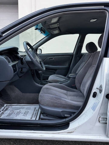 1999 Toyota Camry LE V6