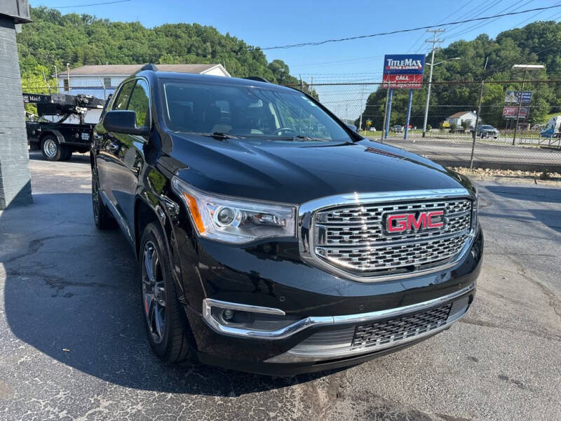 2017 GMC Acadia Denali