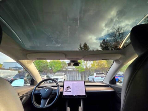 2019 Tesla Model 3 Standard Range Plus