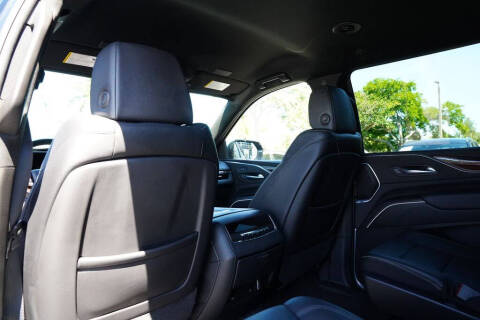 2023 Cadillac Escalade ESV Luxury