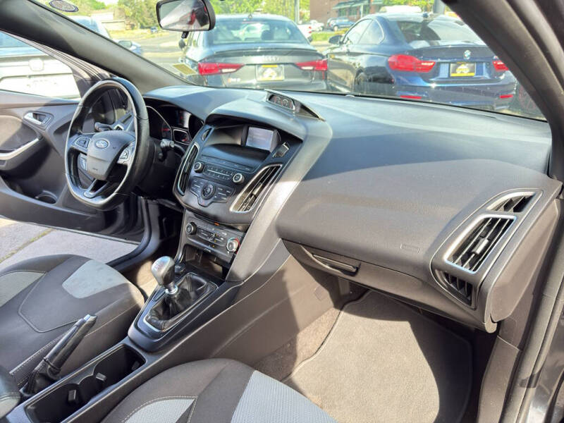 2018 Ford Focus ST