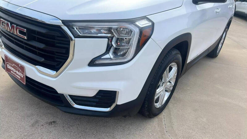 2022 GMC Terrain SLE photo 11