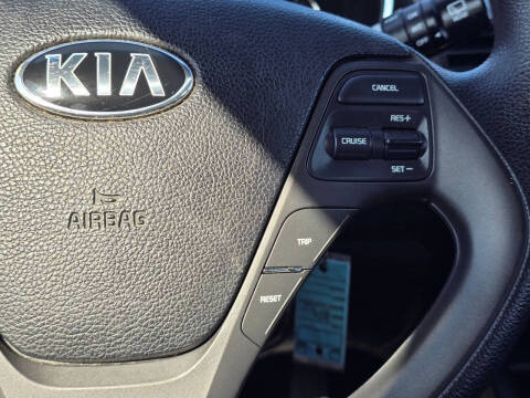 2016 Kia Forte5 LX