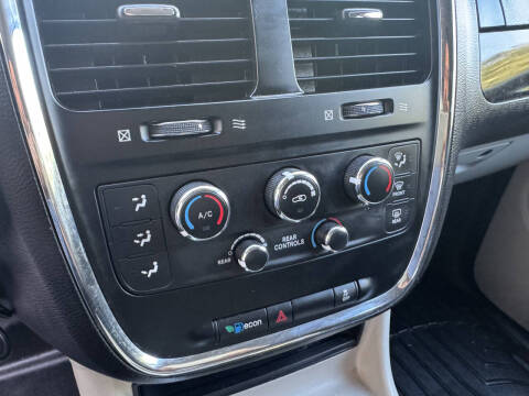 2015 Dodge Grand Caravan SXT Plus