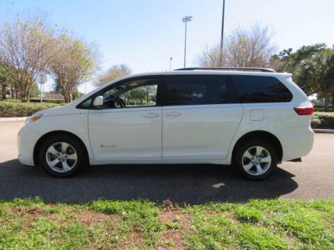 2016 Toyota Sienna LE Mobility 7-Passenger