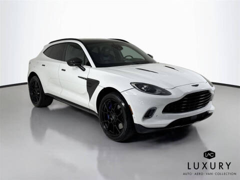 2021 Aston Martin DBX