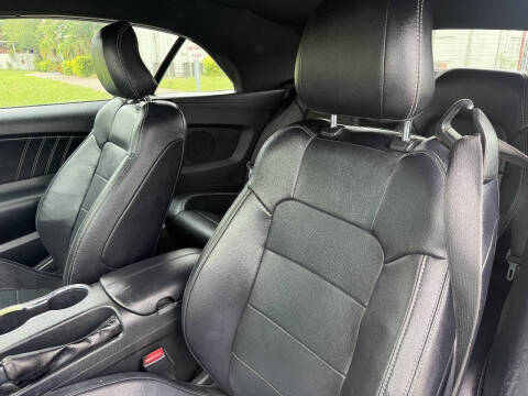 2017 Ford Mustang EcoBoost Premium