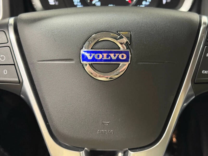 2016 Volvo V60 Cross Country T5