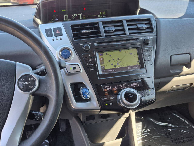 2013 Toyota Prius v Three