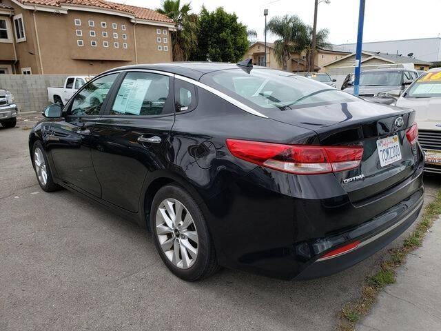 2017 Kia Optima LX
