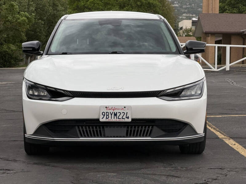 2022 Kia EV6 Light