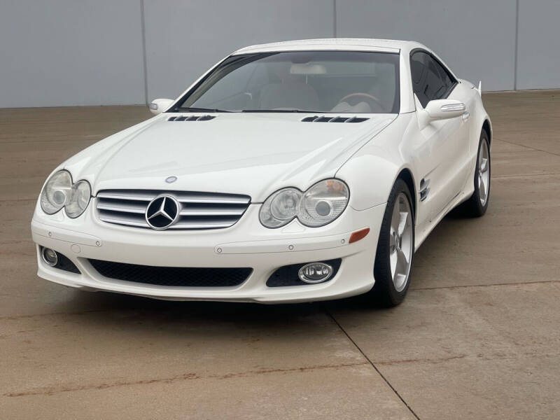 2007 Mercedes-Benz SL-Class for sale at Clutch Motors in Lake Bluff IL