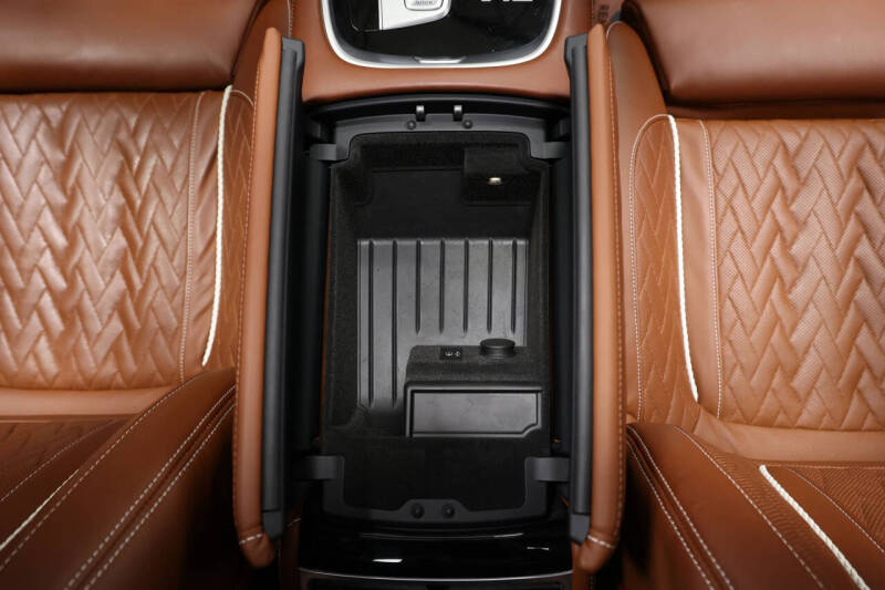 2022 BMW 7 Series M760i xDrive