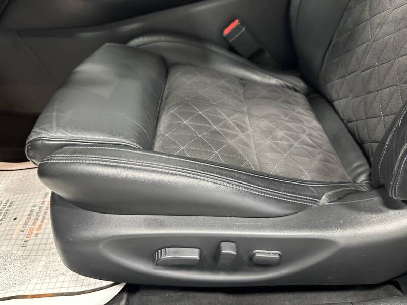 2017 Nissan Maxima 3.5 SR