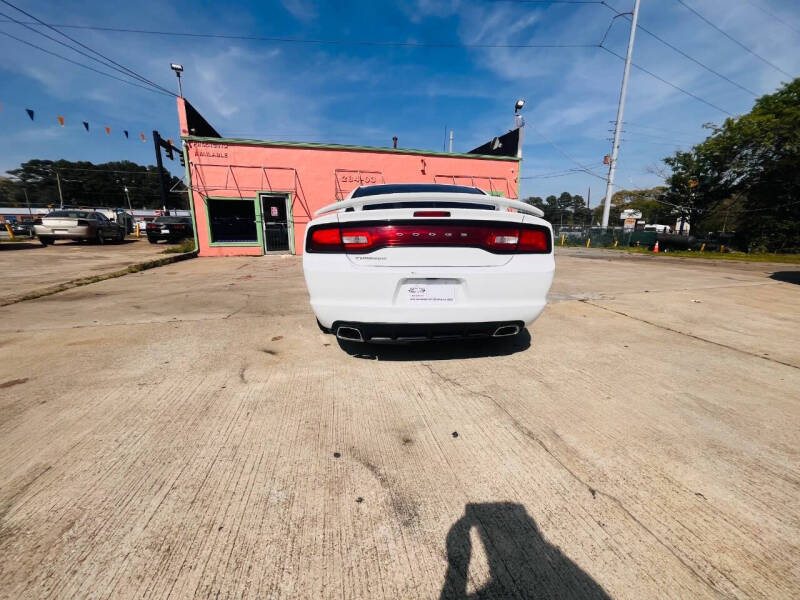 2013 Dodge Charger SE