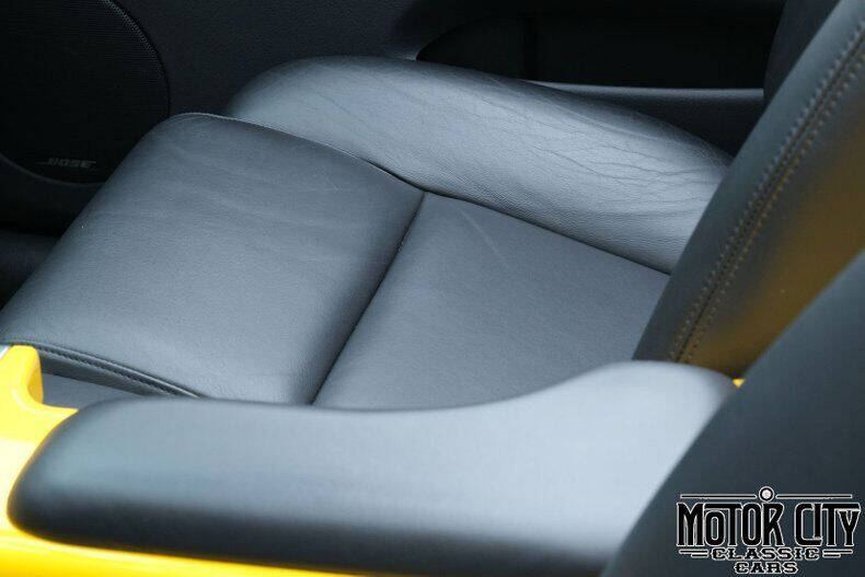 2004 Chevrolet SSR LS