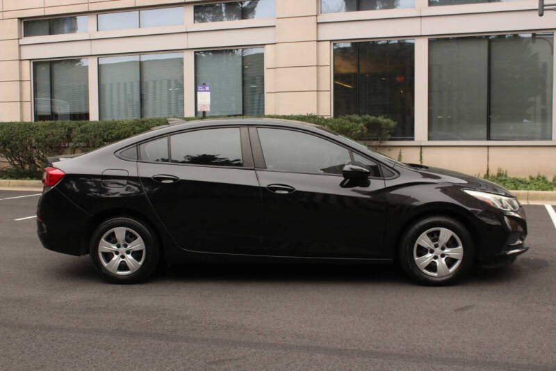 2018 Chevrolet Cruze LS Auto