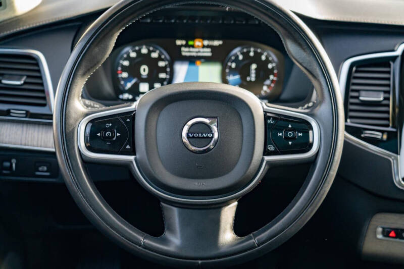 2022 Volvo XC90 T6 Inscription 7-Passenger