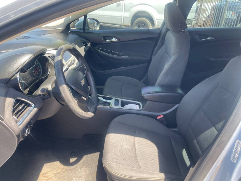 2017 Chevrolet Cruze LS Auto