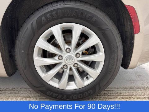 2017 Chrysler Pacifica Touring-L