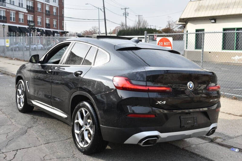 2024 BMW X4 xDrive30i