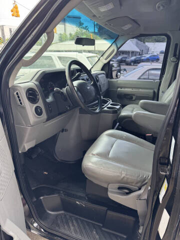 2009 Ford E-Series E-250