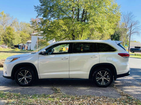 2017 Toyota Highlander LE Plus