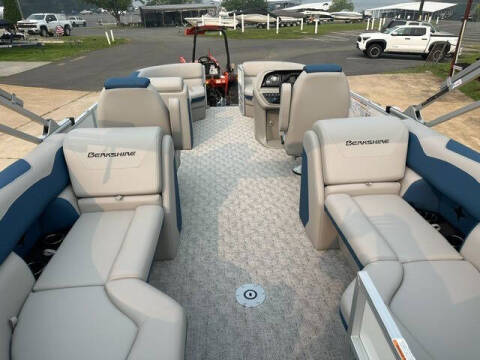 2027 Berkshire 22 RFX LE 2.75