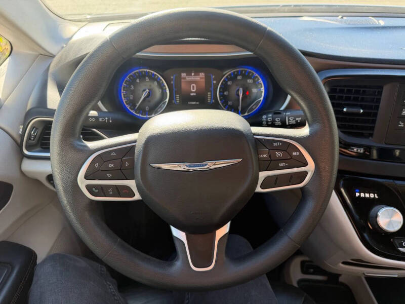 2017 Chrysler Pacifica Touring