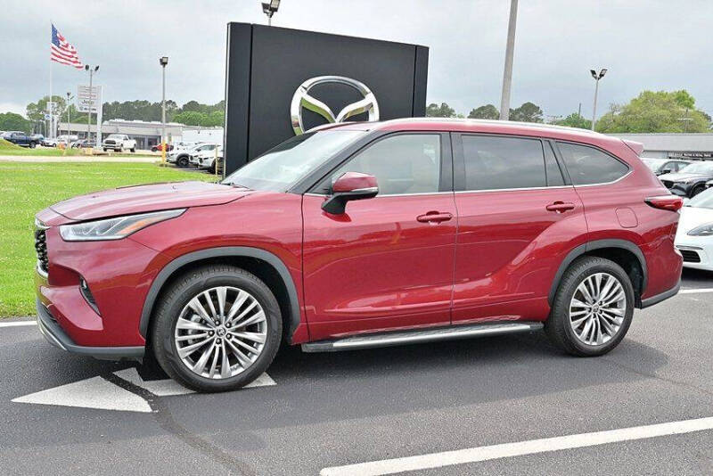 Used 2022 Toyota Highlander Platinum with VIN 5TDFZRAH2NS102400 for sale in Lafayette, LA