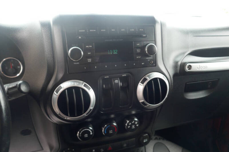 2012 Jeep Wrangler Sahara