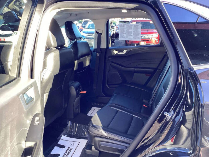 2022 Ford Escape SEL