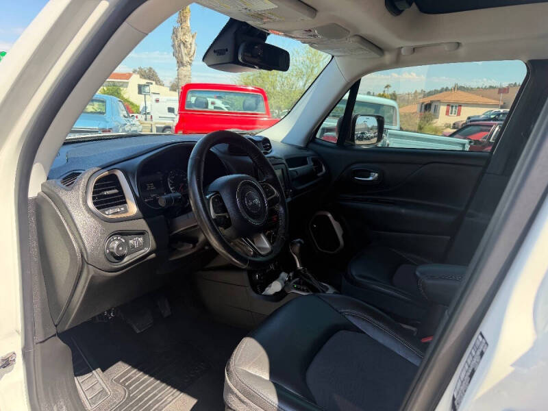 2017 Jeep Renegade Deserthawk