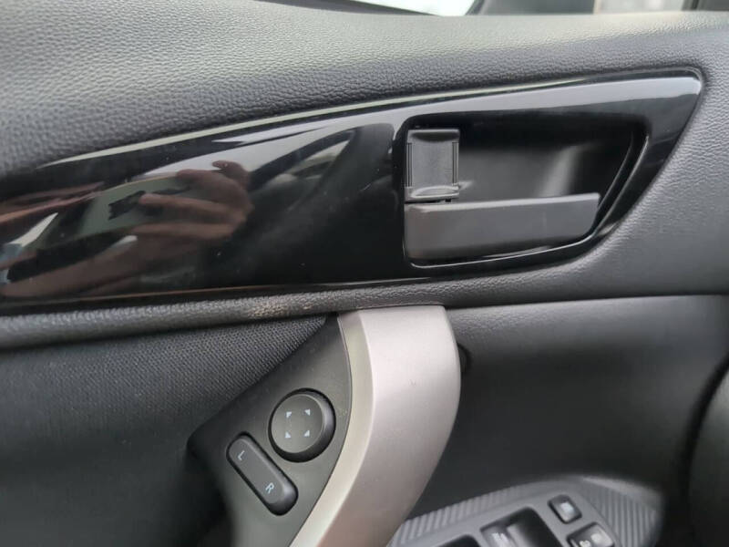 2024 Mitsubishi Eclipse Cross ES