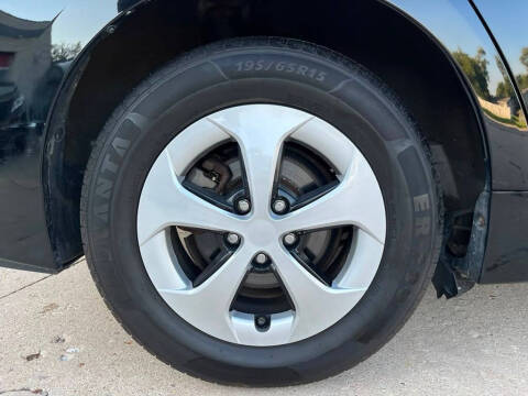 2014 Toyota Prius Three