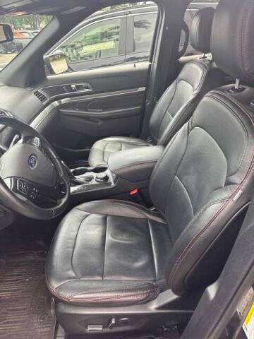 2018 Ford Explorer Sport