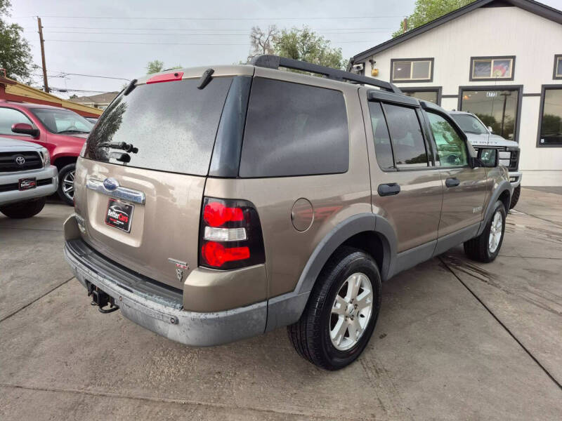 2006 Ford Explorer XLT