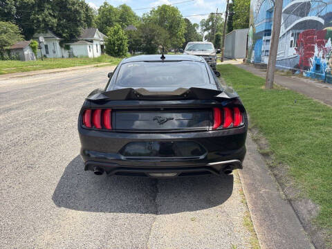 2020 Ford Mustang EcoBoost