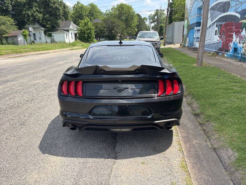 2020 Ford Mustang EcoBoost