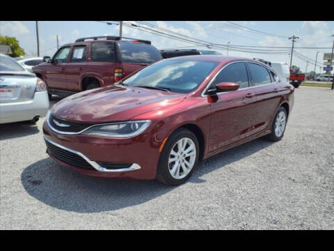 2016 Chrysler 200 for sale at Ernie Cook and Son Motors in Shelbyville TN