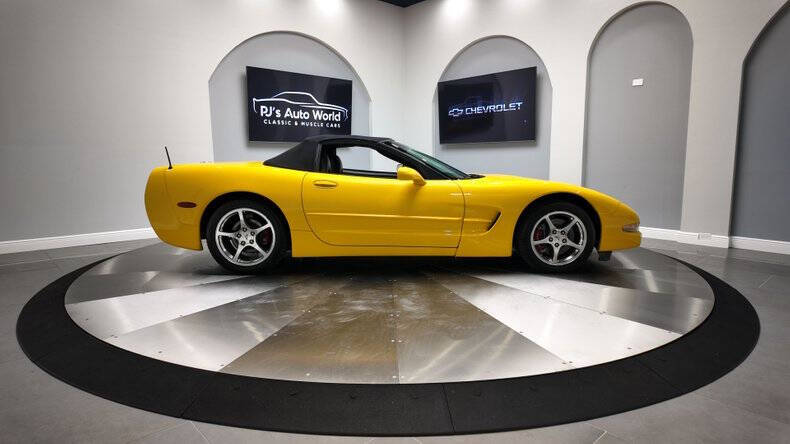 2003 Chevrolet Corvette