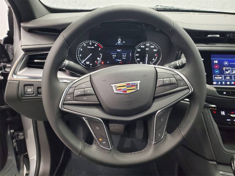 2025 Cadillac XT5 Luxury