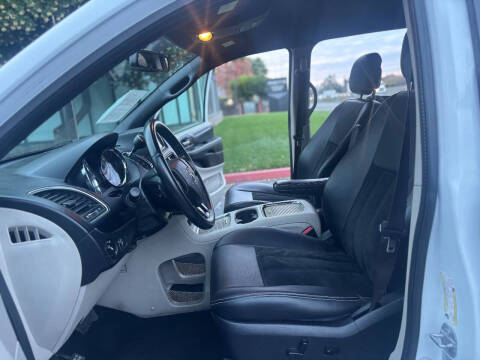 2017 Dodge Grand Caravan SXT