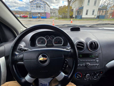 2011 Chevrolet Aveo Aveo5 LT