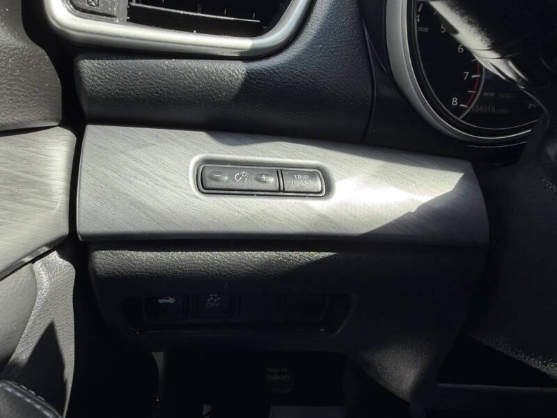 2016 Nissan Maxima