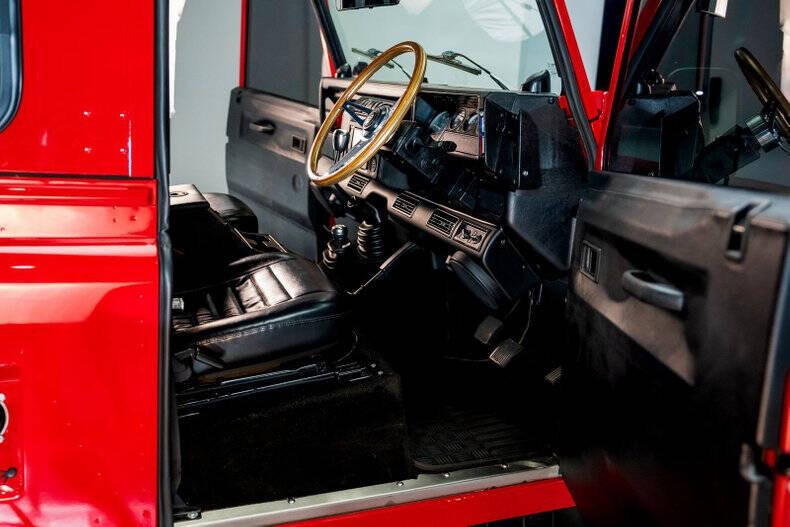 1986 Land Rover Defender