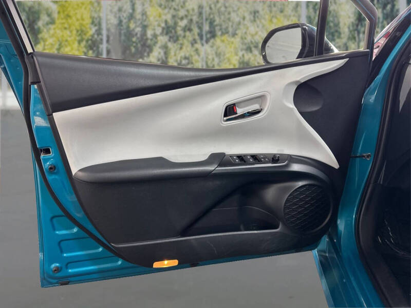2017 Toyota Prius Prime Plus